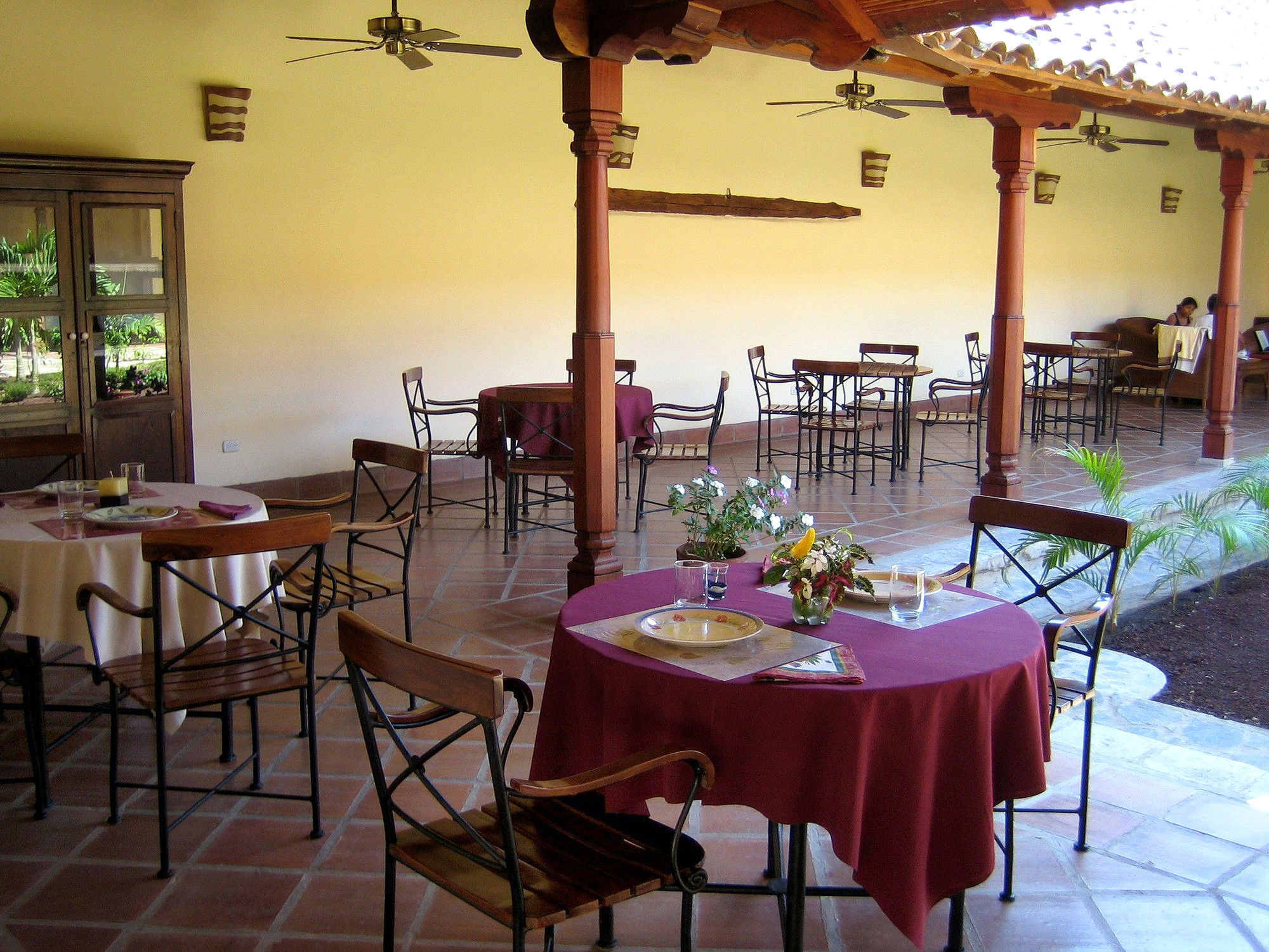 Hotel Patio Del Malinche Granada Exterior foto